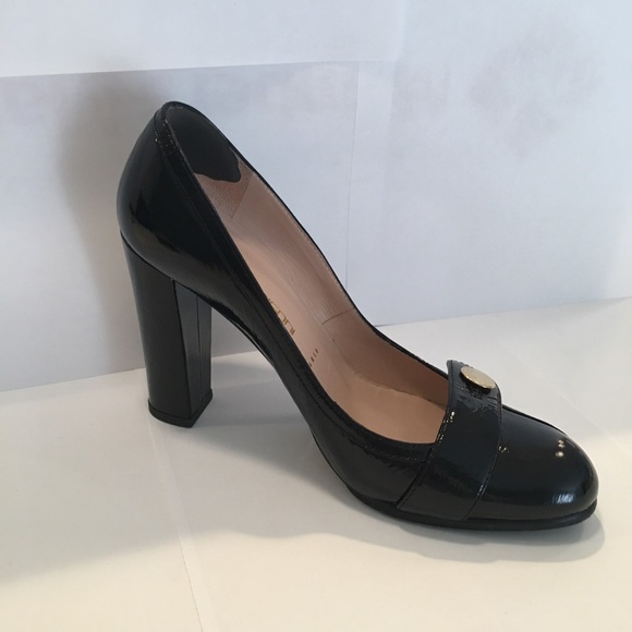 Bruno Frisoni Designer Black Patent Leather Heels - Picture 9 of 9